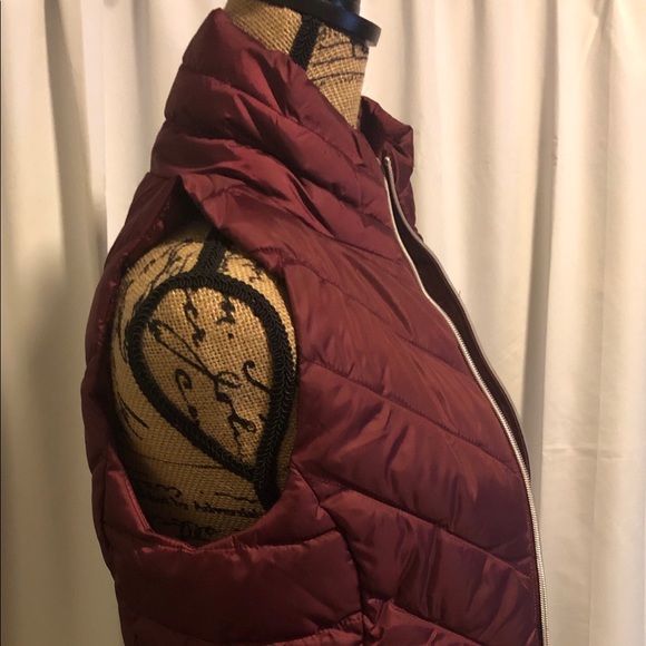 Puffer Vest by SO - Picture 3 of 6